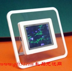 2.4英寸數碼相框